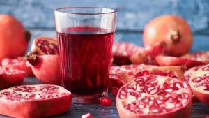 خرید آبمیوه طبیعی انار با طعم اصیل و رنگ طبیعی