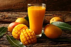 خرید آبمیوه طبیعی انبه با طعم استوایی و کیفیت تازه